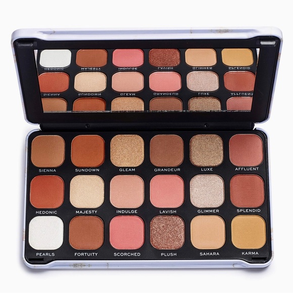 New Makeup Revolution Forever Flawless Eyeshadow in Decadent Palette - Picture 1 of 7